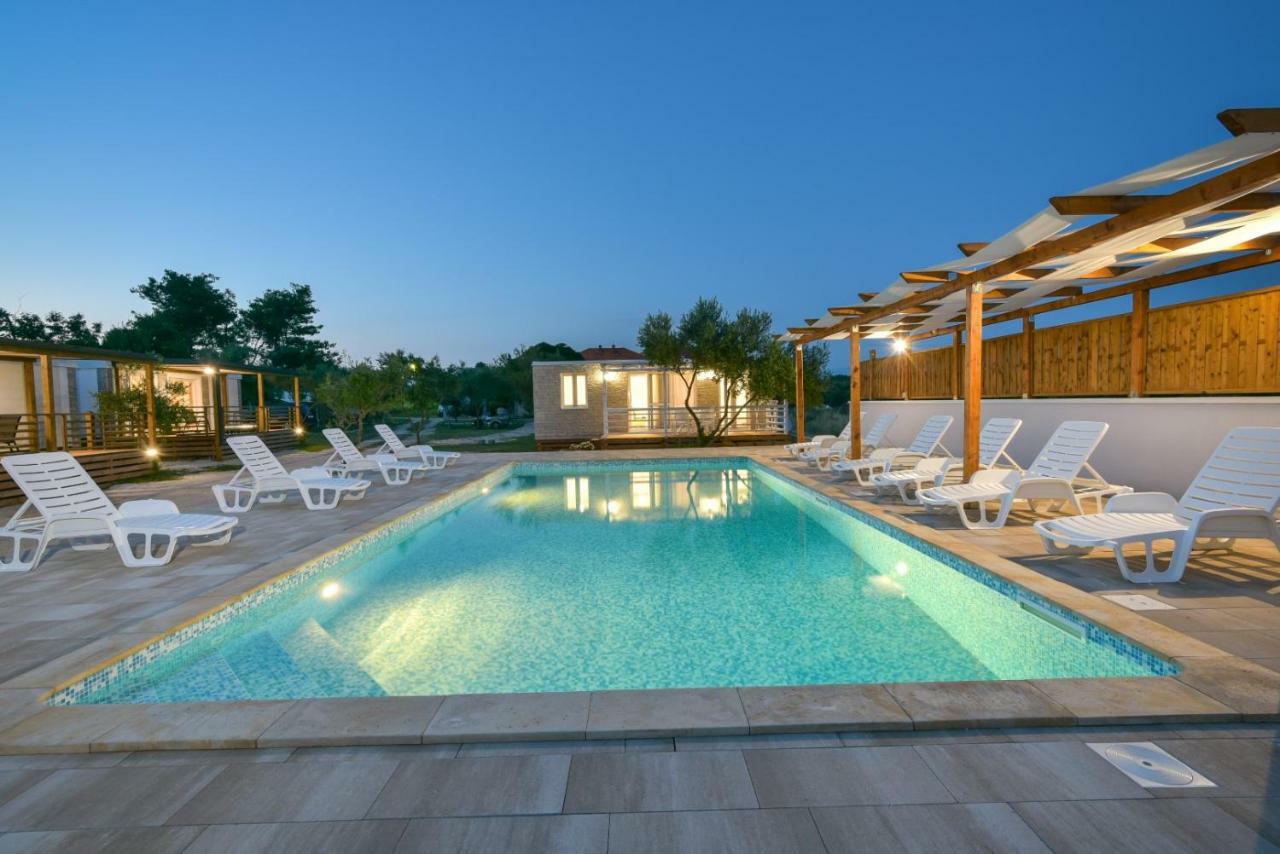 Bungalov Medanic - Private Pool Privlaka  Esterno foto