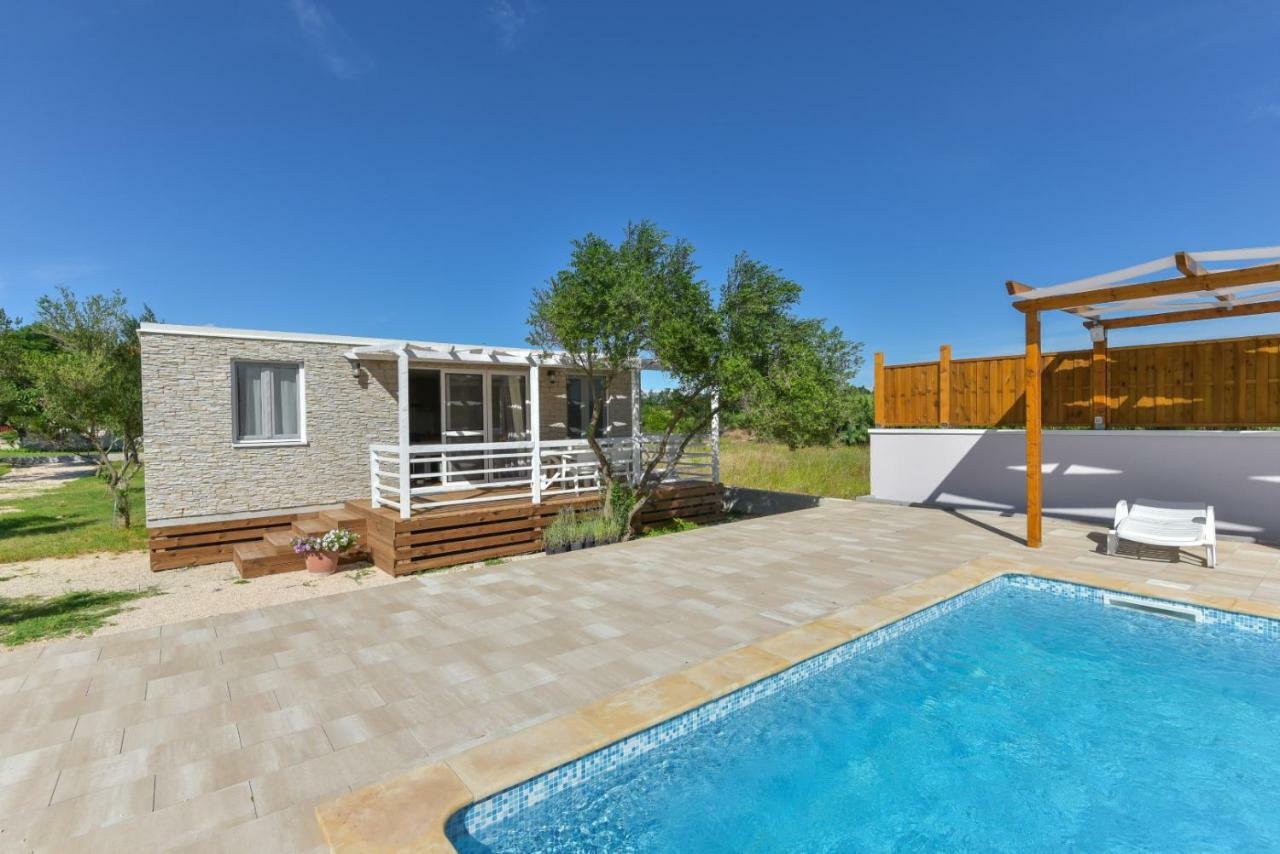 Bungalov Medanic - Private Pool Privlaka  Esterno foto
